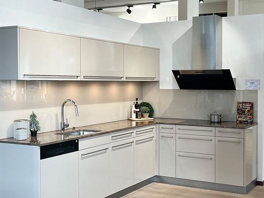 picture of Sanitas Troesch Fischer Küchen & Haushaltgeräte, Küchenausstellung Baar