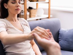 picture of LHK Thérapies Klay - Reflexologie Auriculaire Laser et Hypnose - Arrêt du Tabac