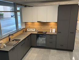 immagine di Sanitas Troesch Fischer Küchen & Haushaltgeräte, Küchenausstellung Luzern