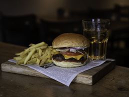 Bild zu Burgermeister Claraplatz BASEL