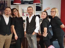 Bild zu Personal Hair stylist