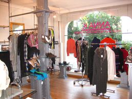 picture of ANNA K. First and Secondhand Fashion