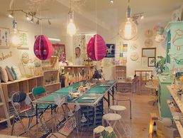 picture of Le Point Virgule