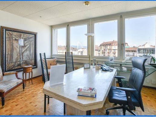 picture of Ecole Varadi SA