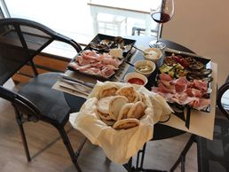 picture of Tigellabella