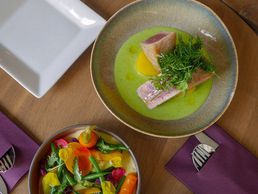 Bild zu Eat Me Restaurant & Cocktail Lounge