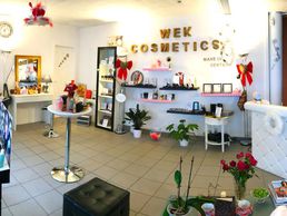 Bild zu Wek cosmetics