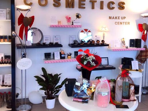 Bild zu Wek cosmetics