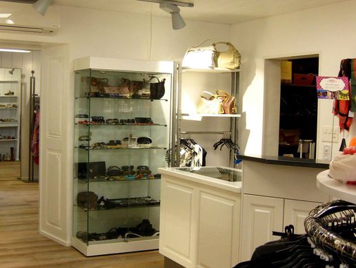 image de ANNA K. - FIRST AND SECONDHAND FASHION