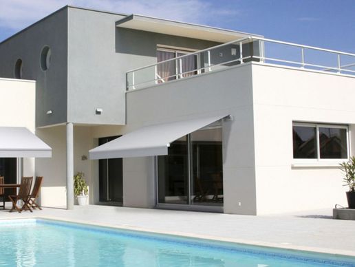 Bild zu Tas Vitrerie Stores